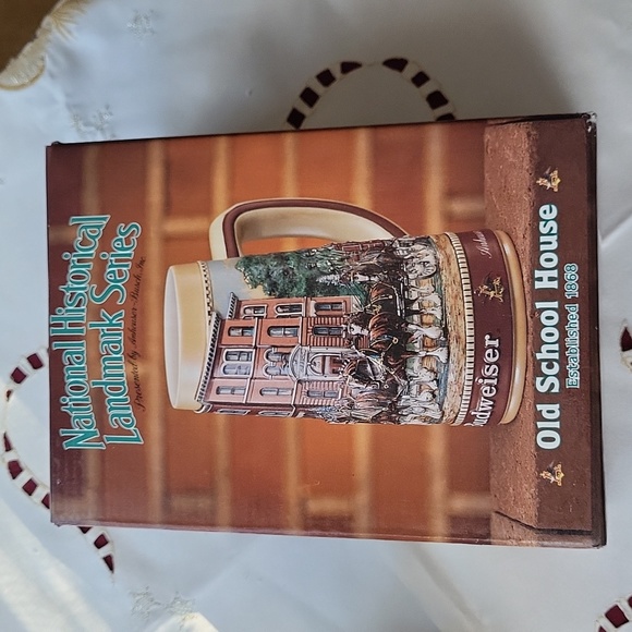 BUDWEISER "OLD SCHOOL HOUSE" BEER STEIN - Picture 7 of 9